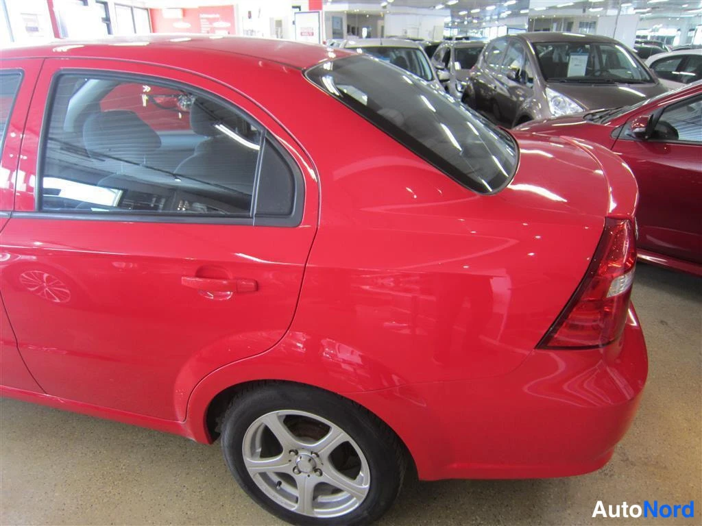 Punainen Chevrolet Aveo 2007, takaviisto, kuva 6