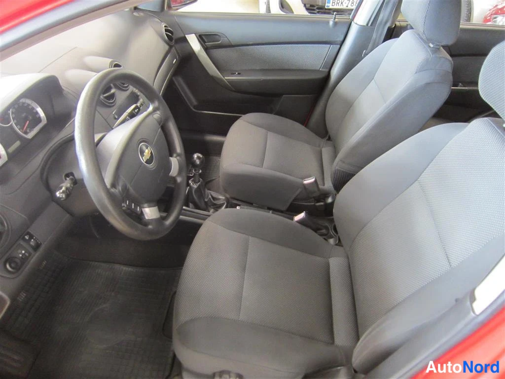 Punainen Chevrolet Aveo 2007, etuistuimet, kuva 10