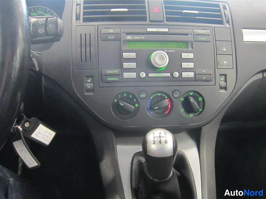 Sininen Ford Focus C-Max 2005, yksityiskohta, kuva 18