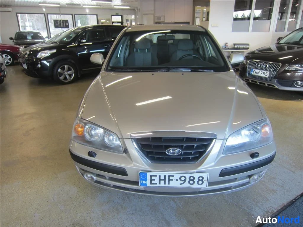 Beige Hyundai Elantra 2006, edestä, kuva 3
