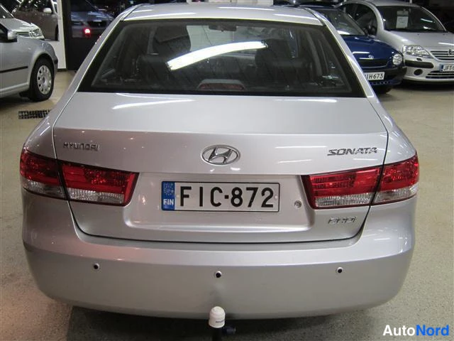 Hopea Hyundai Sonata 2008, takaa, kuva 5