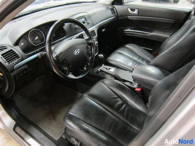Hopea Hyundai Sonata 2008, etuistuimet, kuva 7