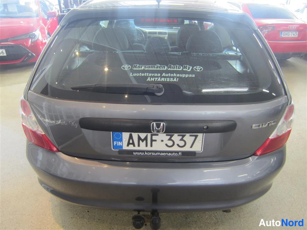 Grå Honda Civic 2004, bakifrån, bild 8