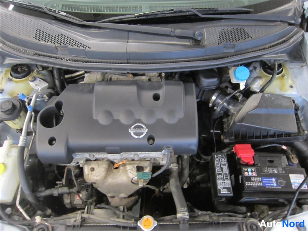 Sininen Nissan Primera 2006, moottoritila, kuva 15