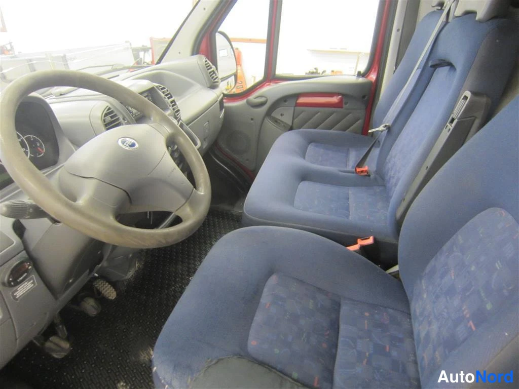 Punainen Fiat Ducato 2006, kuva 18