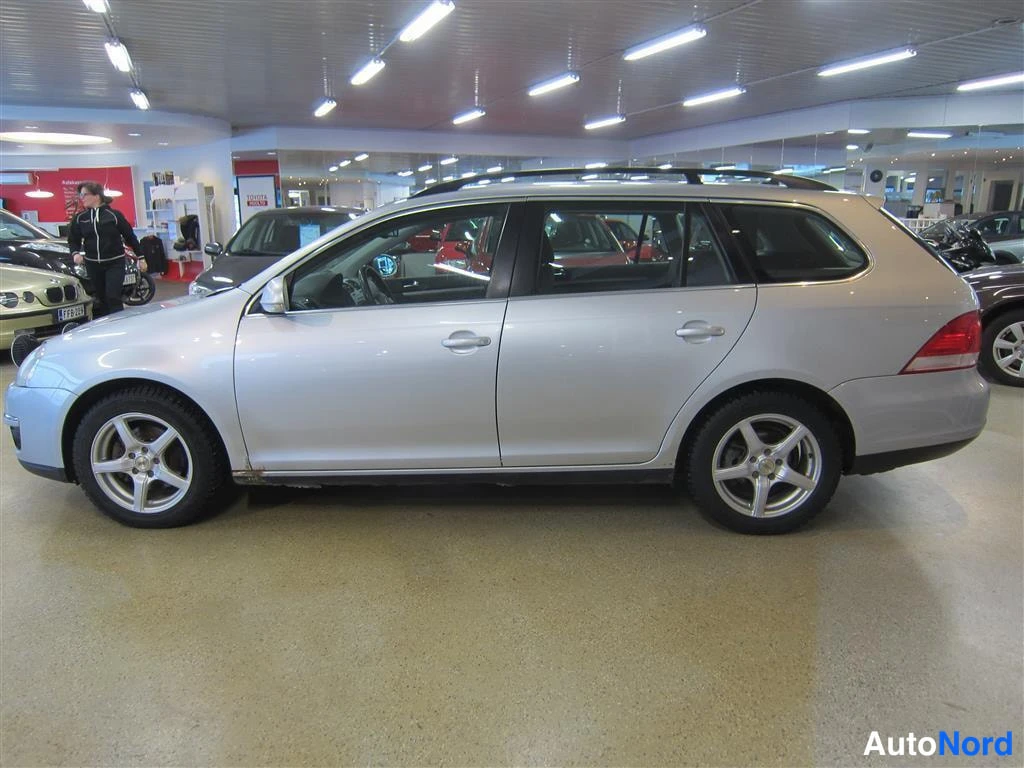 Hopea Volkswagen Golf 2007, etuviisto, keula vasemmalle, kuva 2
