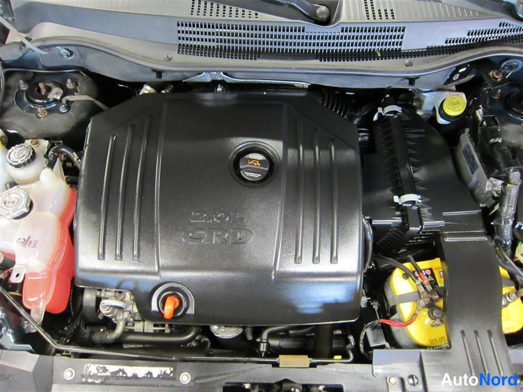 Sininen Dodge Caliber 2008, moottoritila, kuva 12