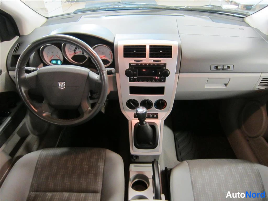 Sininen Dodge Caliber 2008, ohjaamo, kuva 7