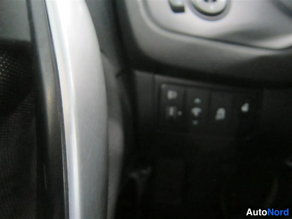 Beige Kia Ceed 2012, yksityiskohta, kuva 20