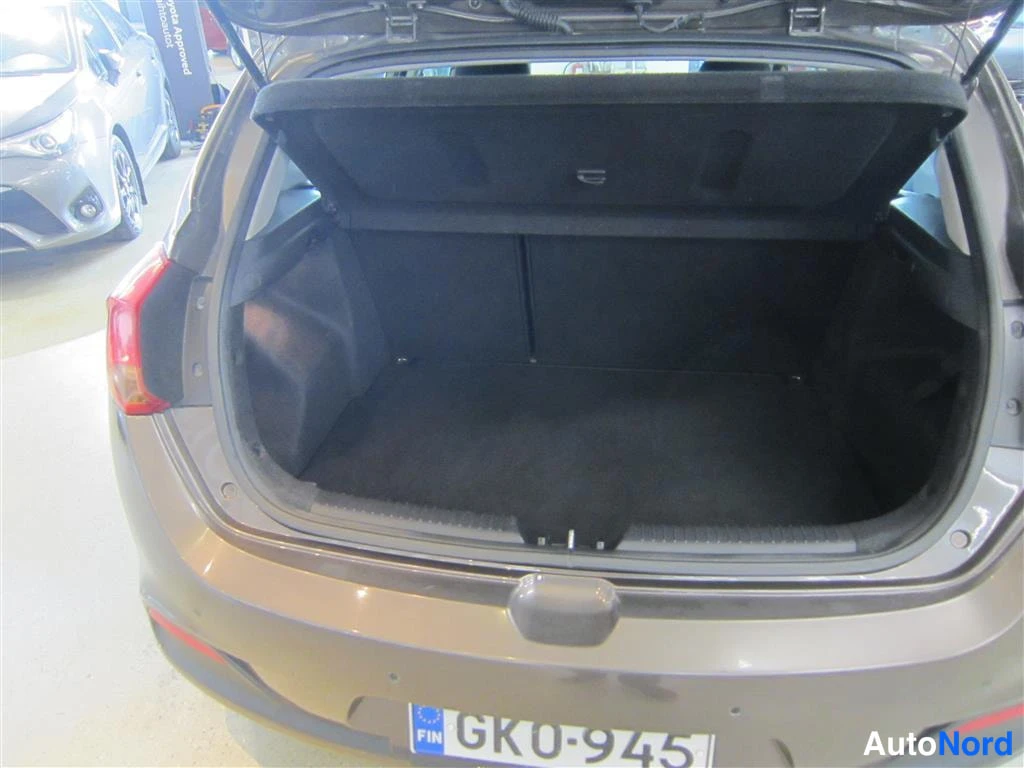 Beige Kia Ceed 2012, takaa, kuva 9