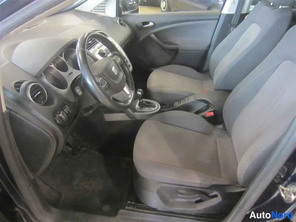 Sininen Seat Altea XL 2011, ohjaamo, kuva 8