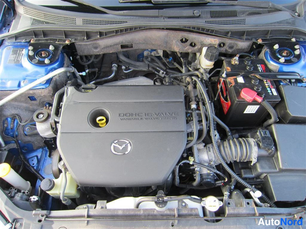 Sininen Mazda 6 2007, moottoritila, kuva 12