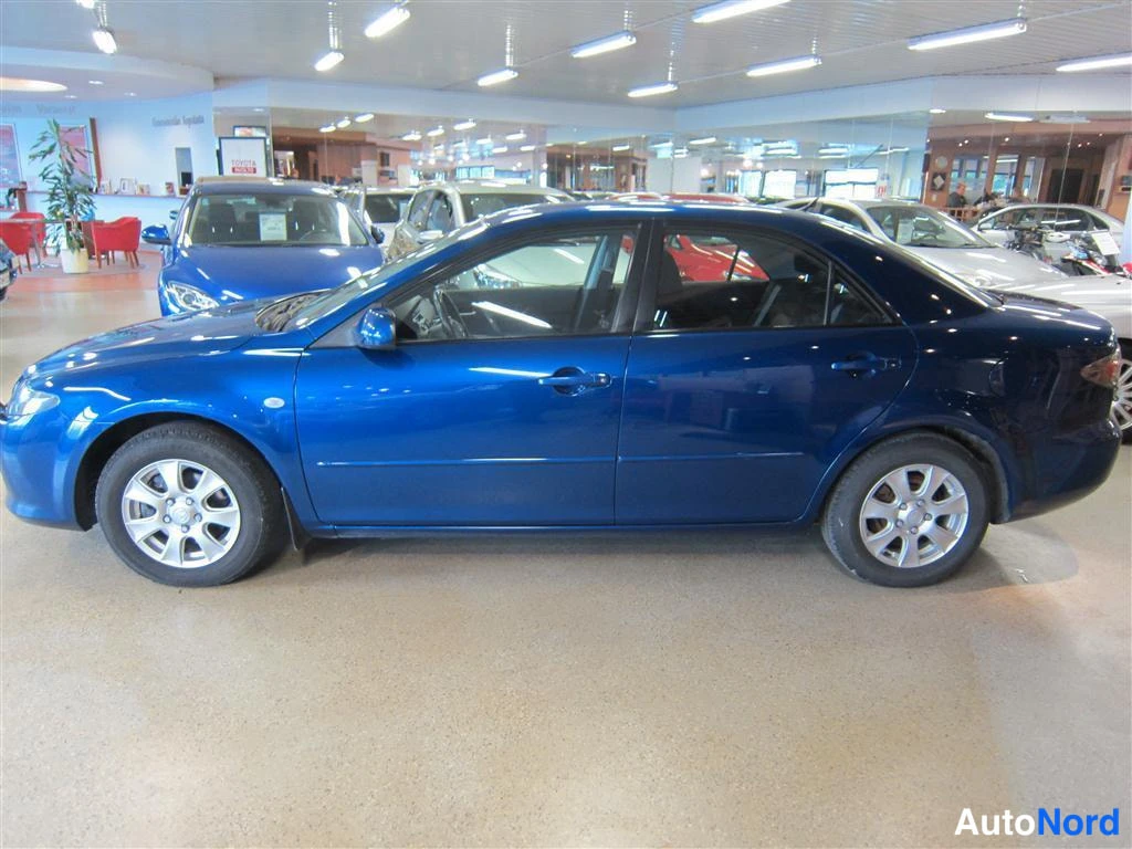 Sininen Mazda 6 2007, etuviisto, keula vasemmalle, kuva 2