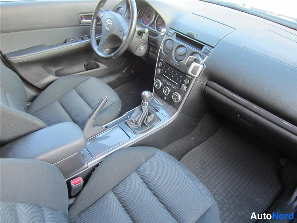 Sininen Mazda 6 2007, ohjaamo, kuva 7