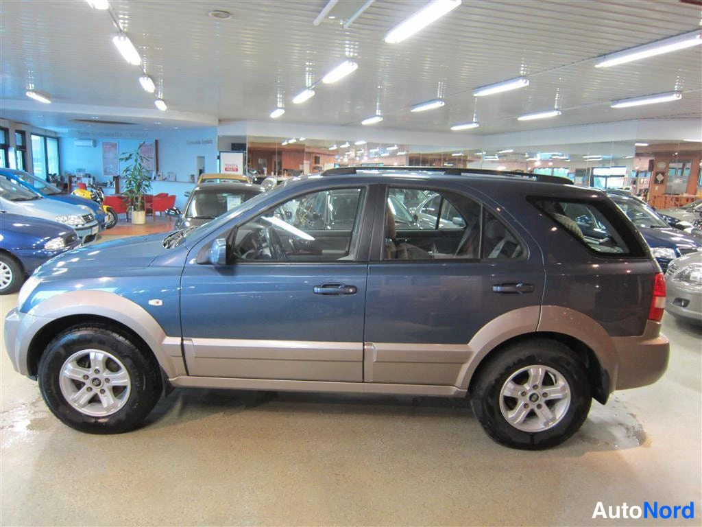 Sininen Kia Sorento 2005, takaviisto, kuva 4