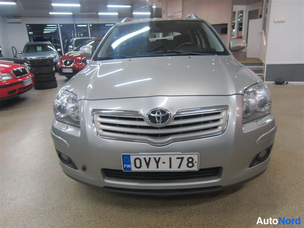 Toyota Avensis 2,0 D-4D Linea Sol Technical 2008