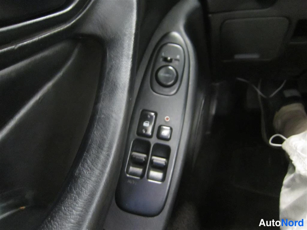 Punainen Toyota Celica 1996, yksityiskohta, kuva 18