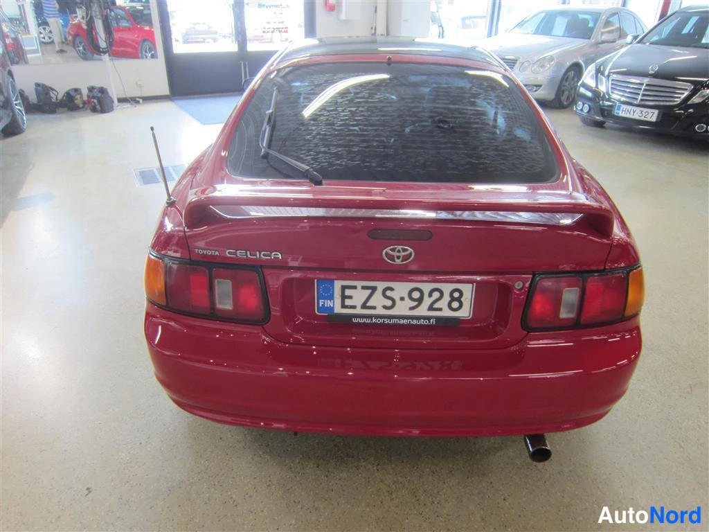 Punainen Toyota Celica 1996, takaa, kuva 8