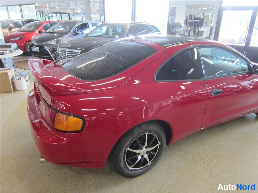 Punainen Toyota Celica 1996, takaviisto, kuva 7