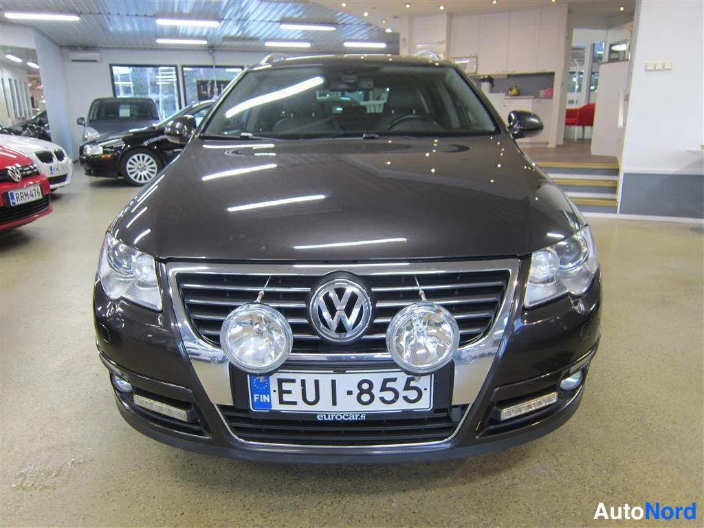 Beige Volkswagen Passat CC 2006, edestä, kuva 2