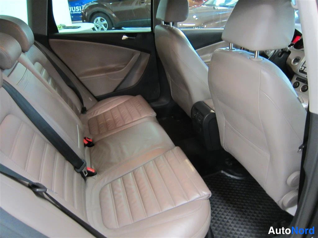 Beige Volkswagen Passat CC 2006, takaistuimet, kuva 10