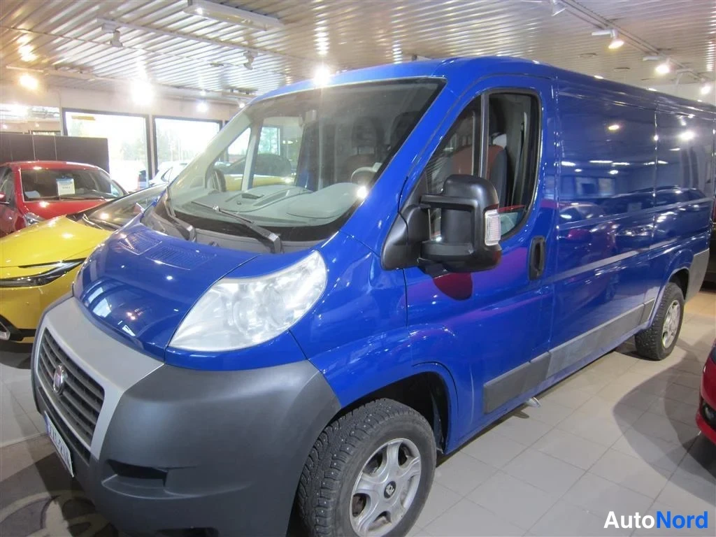 Blue Fiat Ducato 2011, front three-quarter, nose to the left, photo 2