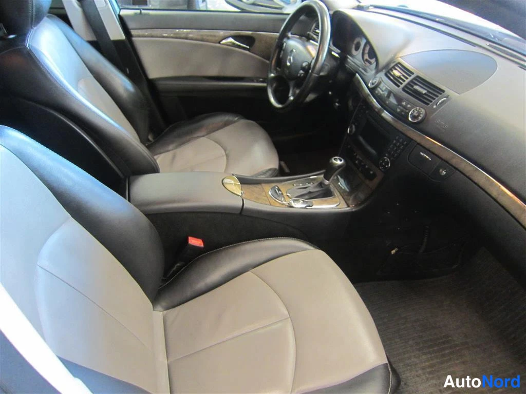 Harmaa Mercedes-benz E 2008, ohjaamo, kuva 8