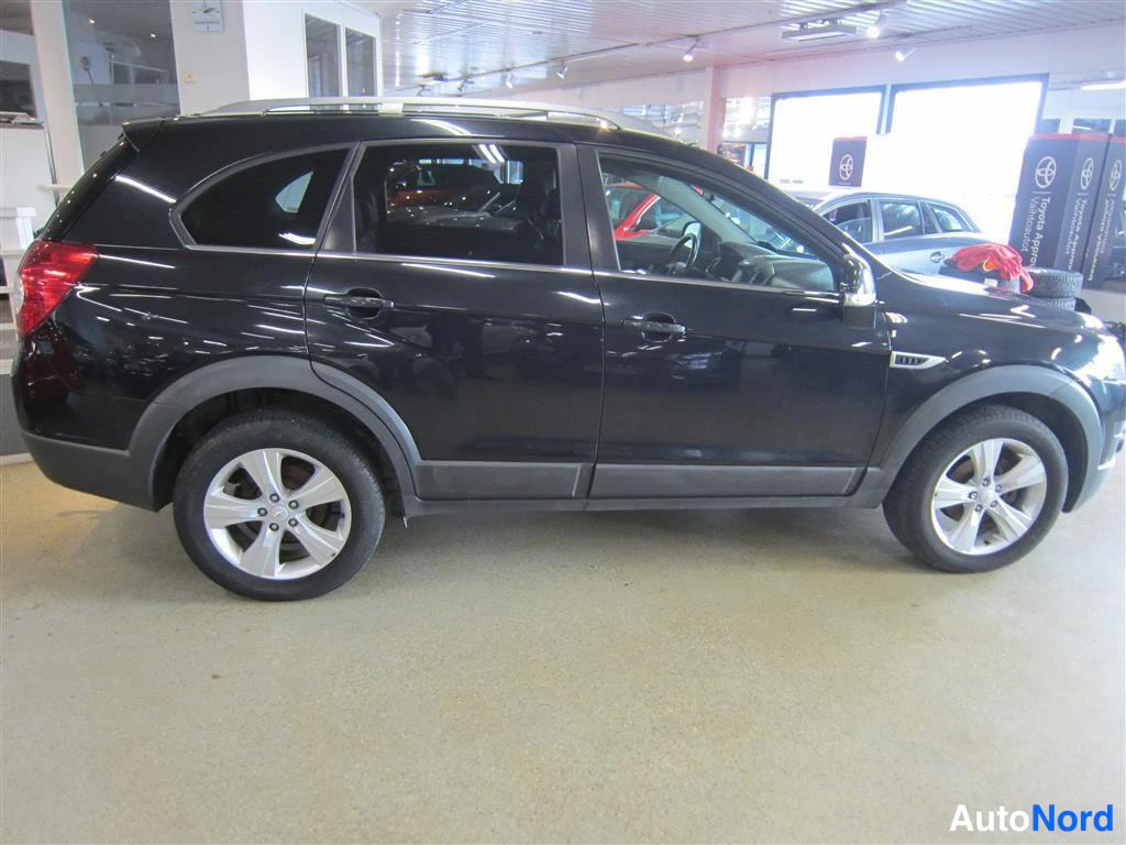 Hopea Chevrolet Captiva 2012, sivulta, kuva 4