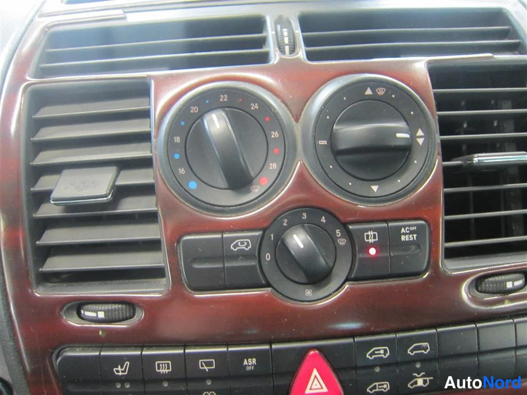 Harmaa Mercedes-benz Vito 2007, yksityiskohta, kuva 22