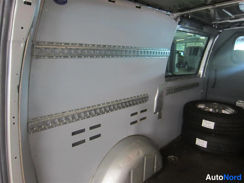 Harmaa Mercedes-benz Vito 2007, tavaratila, kuva 12
