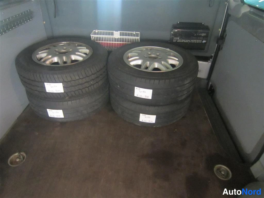 Harmaa Mercedes-benz Vito 2007, tavaratila, kuva 13