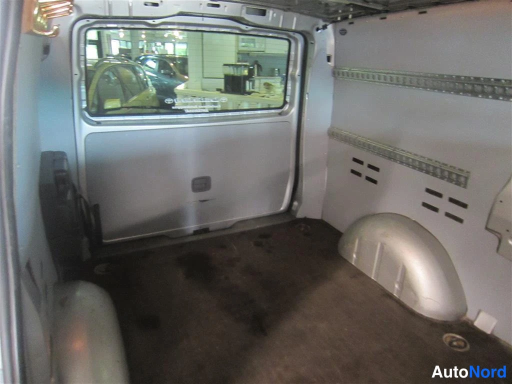 Harmaa Mercedes-benz Vito 2007, tavaratila, kuva 15