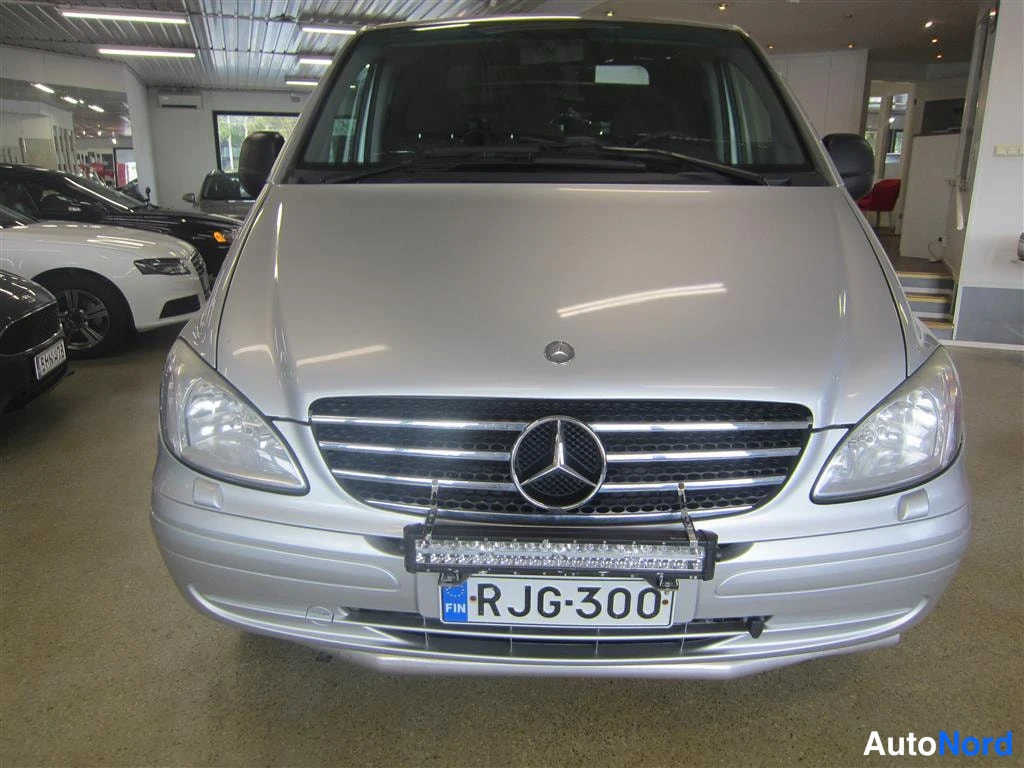 Harmaa Mercedes-benz Vito 2007, edestä, kuva 3