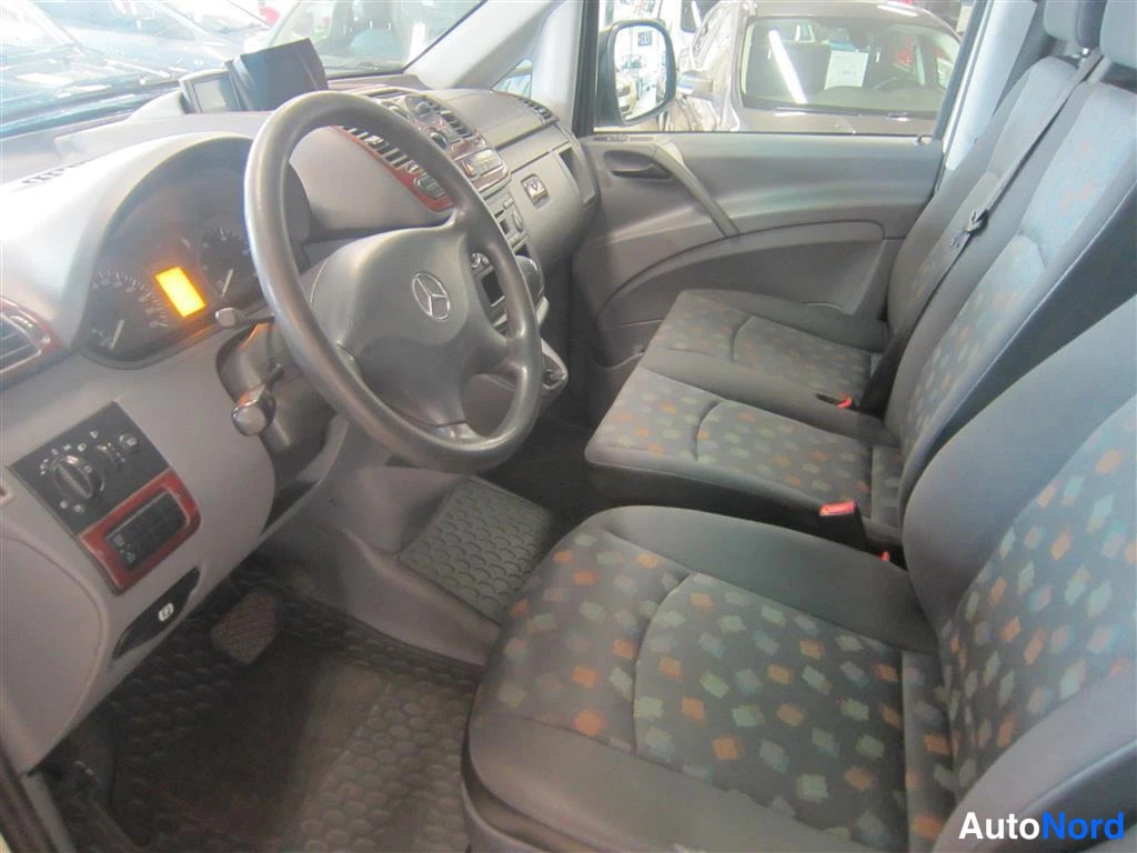 Harmaa Mercedes-benz Vito 2007, etuistuimet, kuva 10