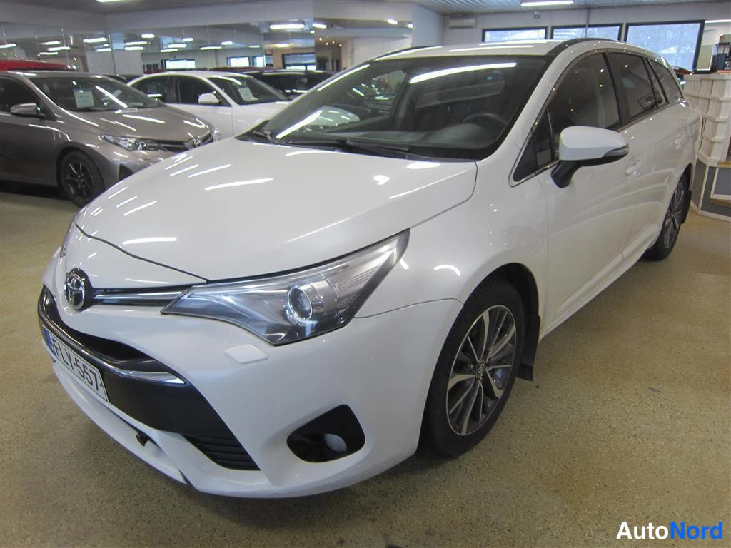 Toyota Avensis 2016