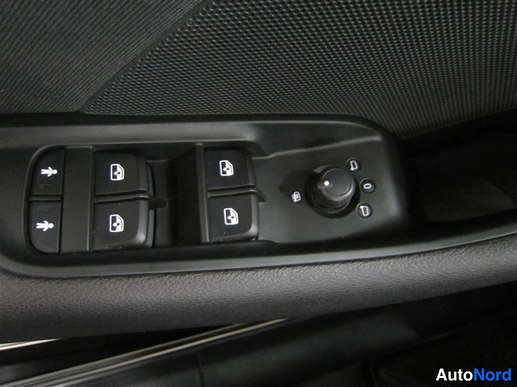 Musta Audi A3 2016, yksityiskohta, kuva 15