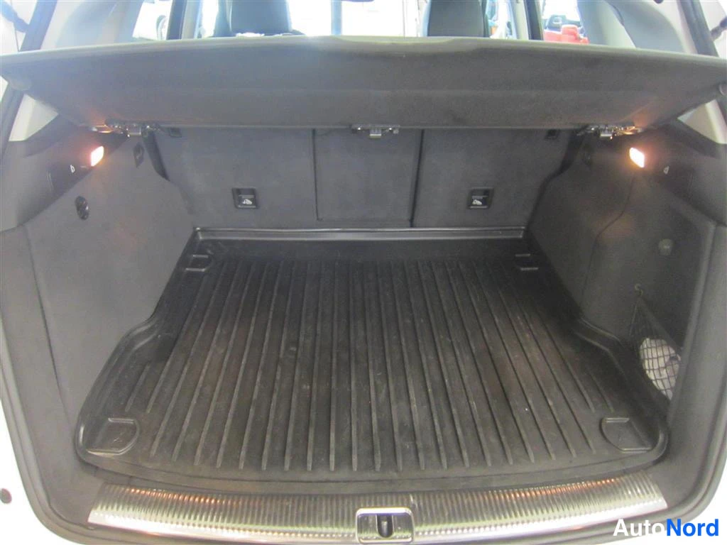White Audi Q5 2015, boot, photo 14