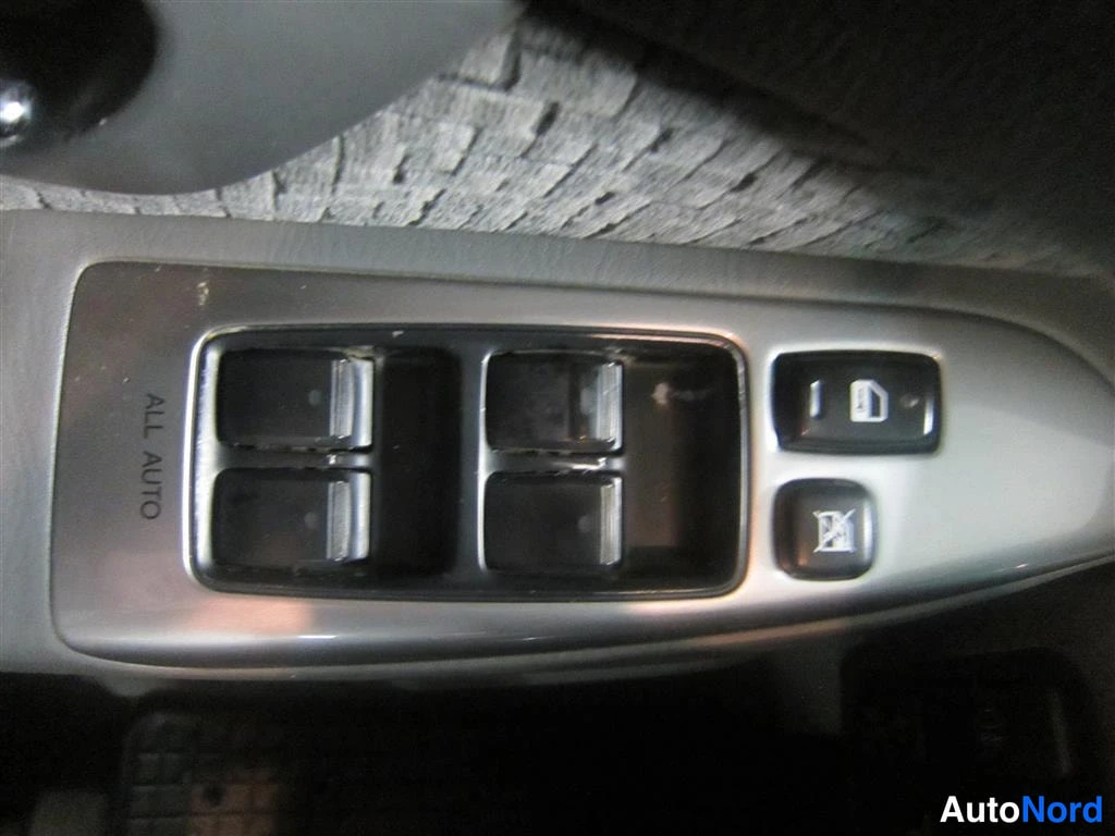 Harmaa Toyota Land Cruiser 2006, yksityiskohta, kuva 22