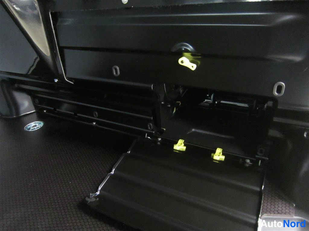 Musta Toyota Proace 2024, yksityiskohta, kuva 24