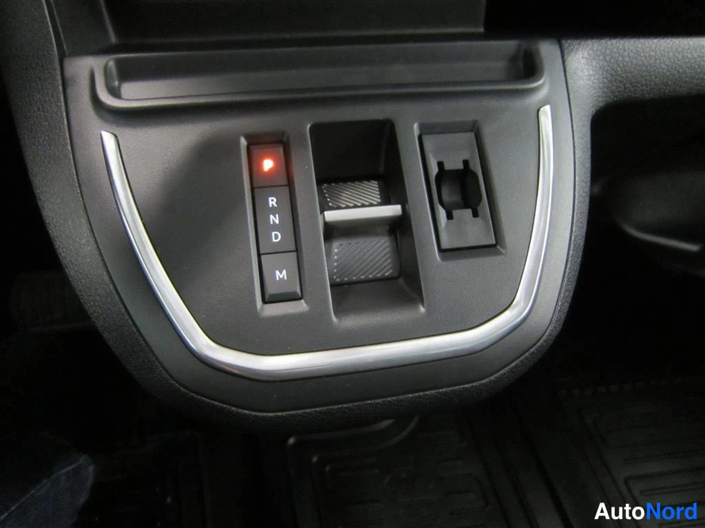 Harmaa Toyota Proace 2024, yksityiskohta, kuva 22