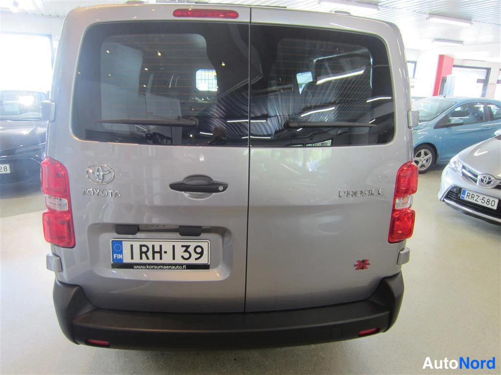 Harmaa Toyota Proace 2023, takaa, kuva 7