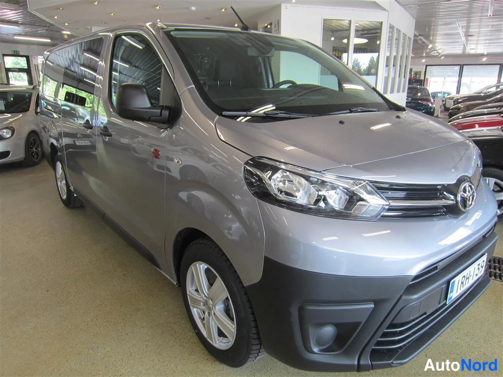 Harmaa Toyota Proace 2023, kuva 21