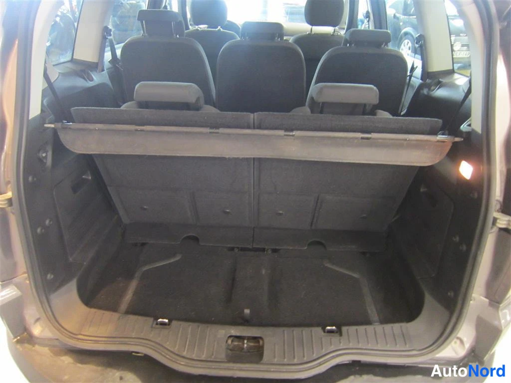 Beige Ford S-MAX 2012, tavaratila, kuva 16