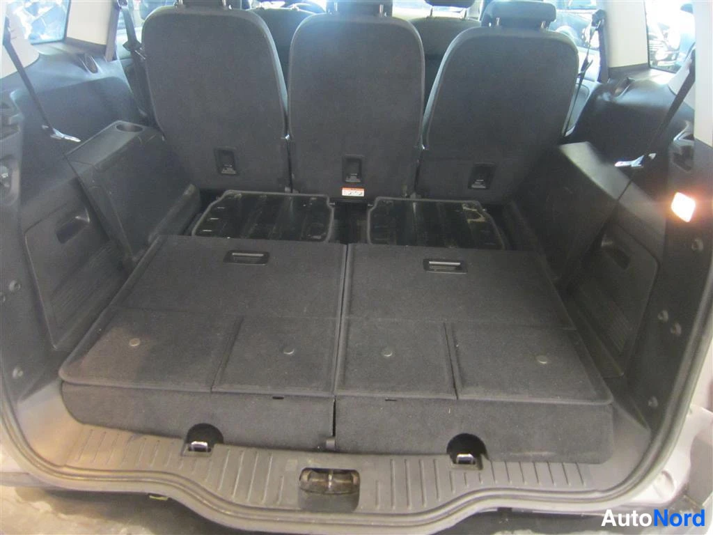 Beige Ford S-MAX 2012, tavaratila, kuva 17