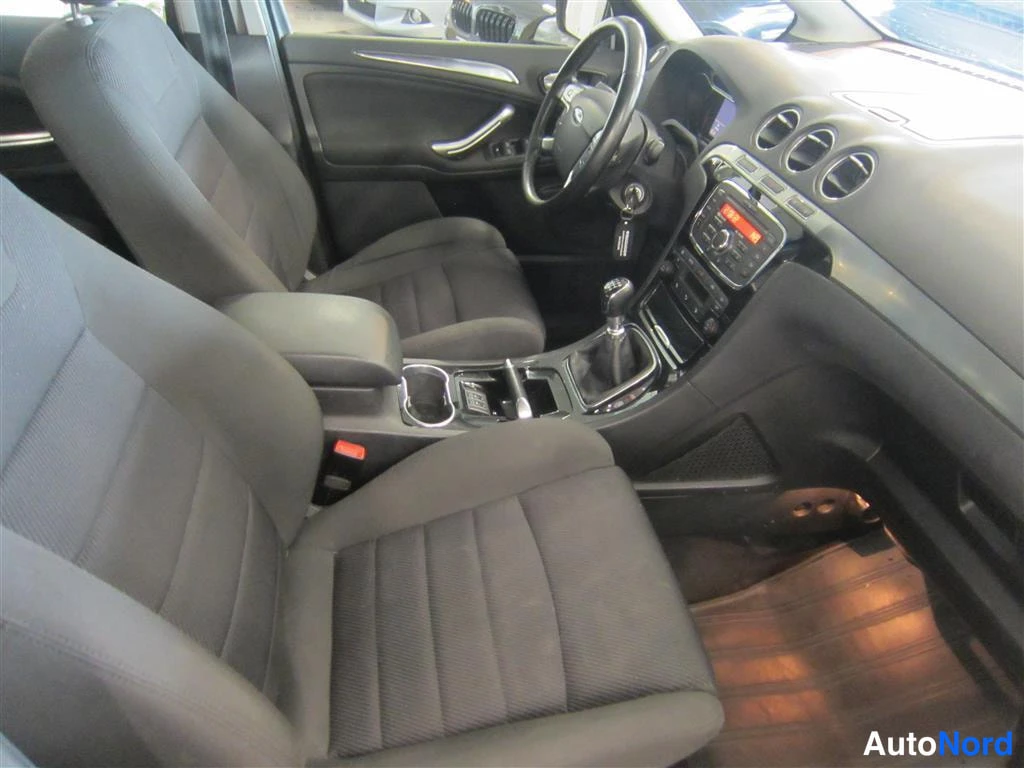 Beige Ford S-MAX 2012, ohjaamo, kuva 11