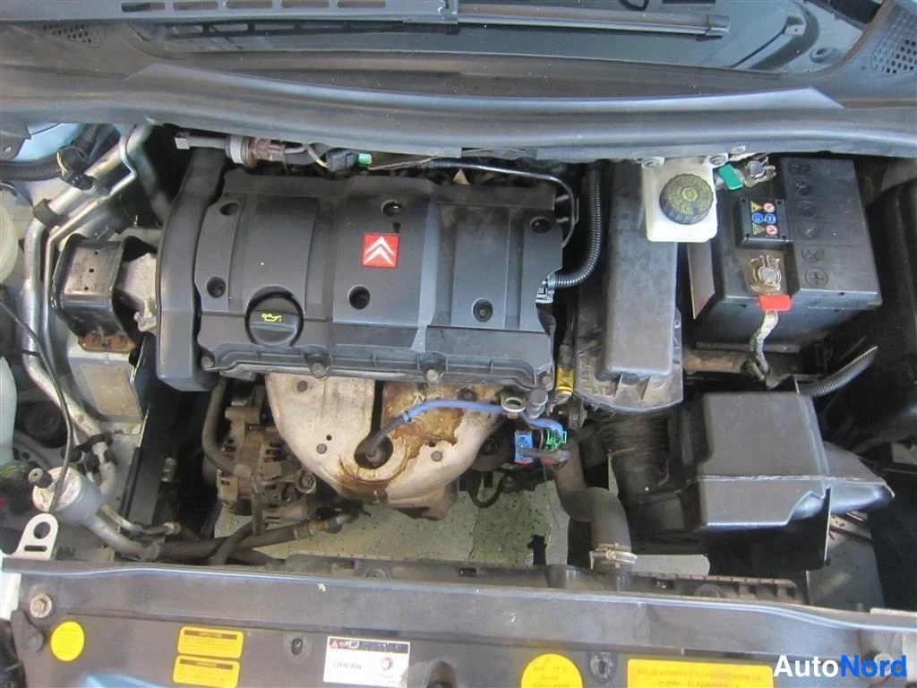 Harmaa Citroen C4 2007, moottoritila, kuva 14