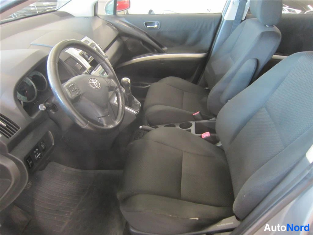 Beige Toyota Corolla Verso 2005, etuistuimet, kuva 13
