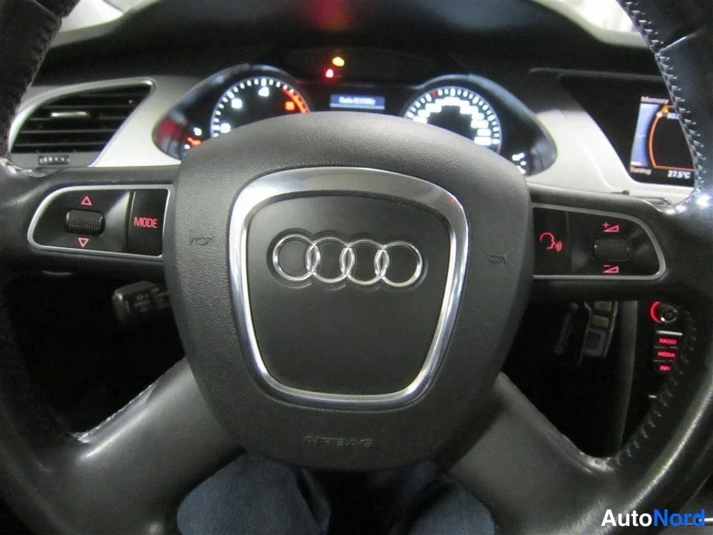 Beige Audi A4 Allroad 2010, yksityiskohta, kuva 18