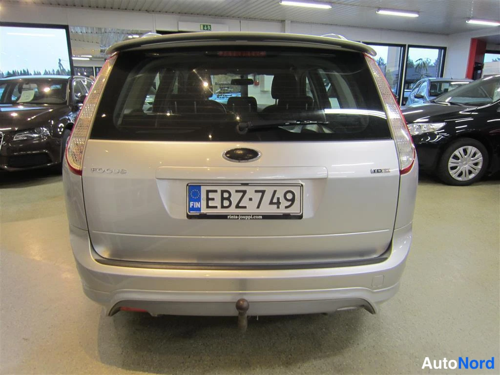 Hopea Ford Focus 2009, takaa, kuva 5