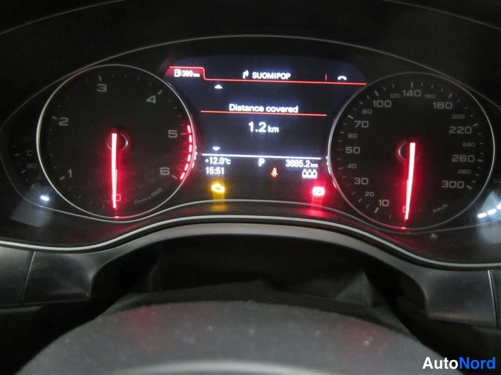 Musta Audi A6 2012, yksityiskohta, kuva 15